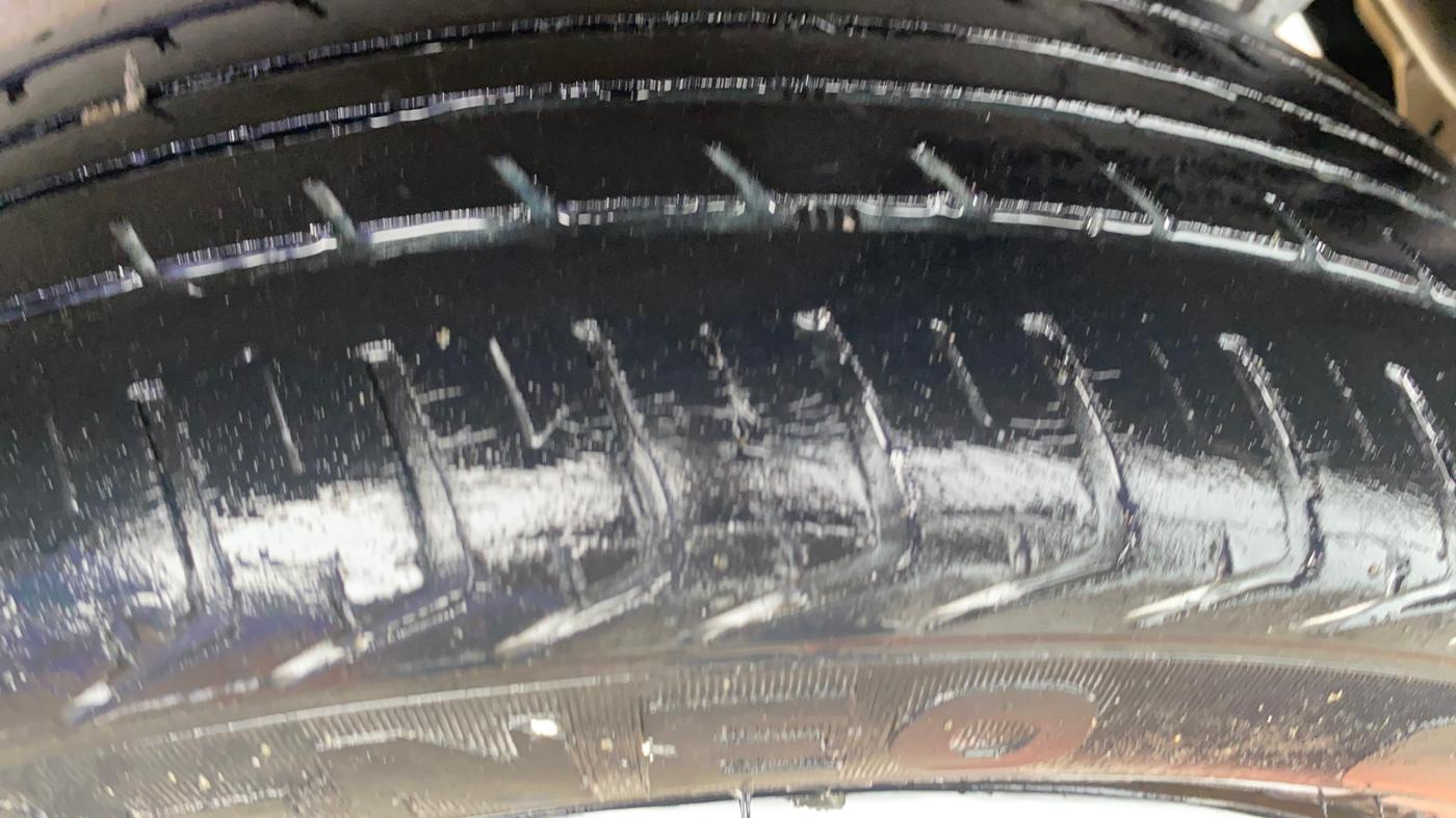 2014 Maruti Wagon R 1.0 VXI, Petrol, Manual, 59,704 km, Left Rear Tyre Tread
