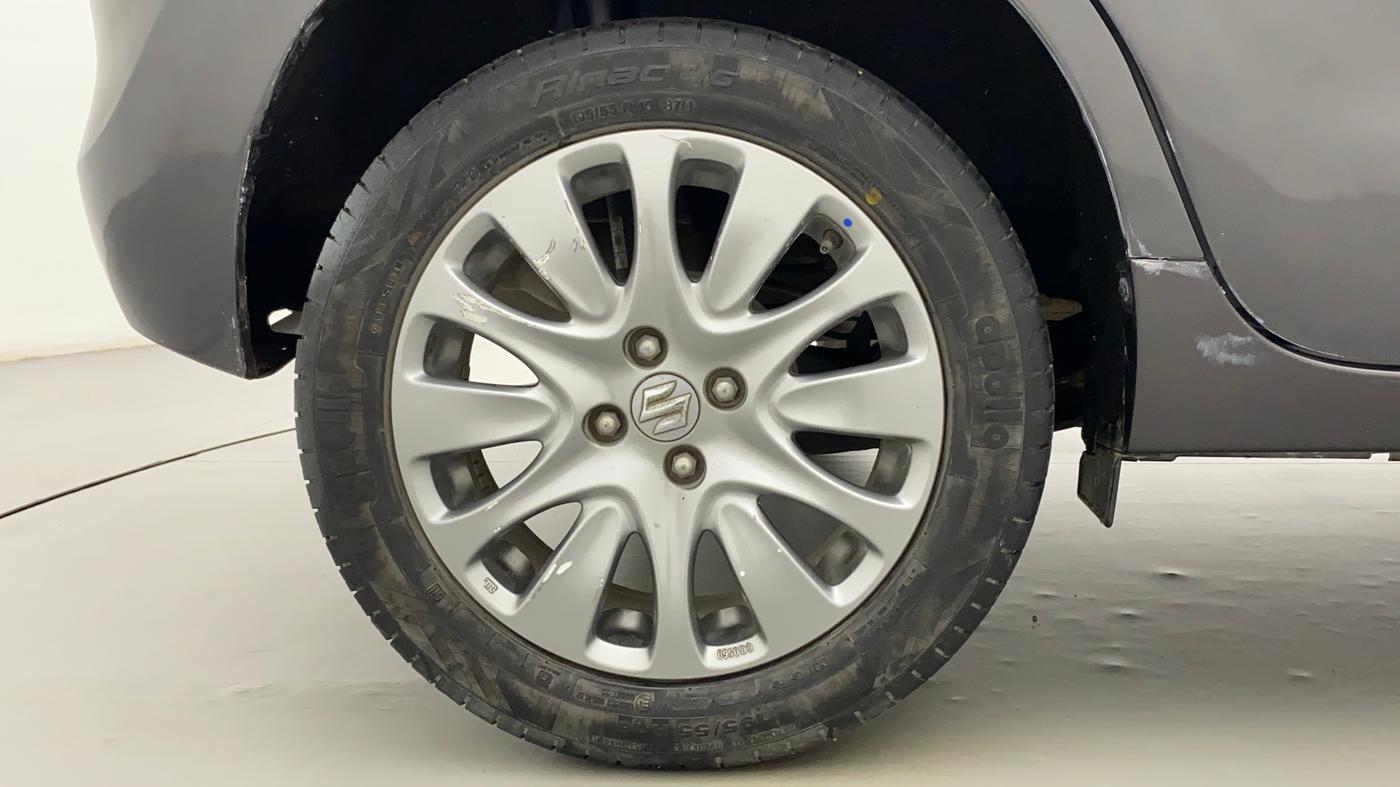 2017 Maruti Baleno ALPHA PETROL 1.2, Petrol, Manual, 28,328 km, Right Rear Wheel