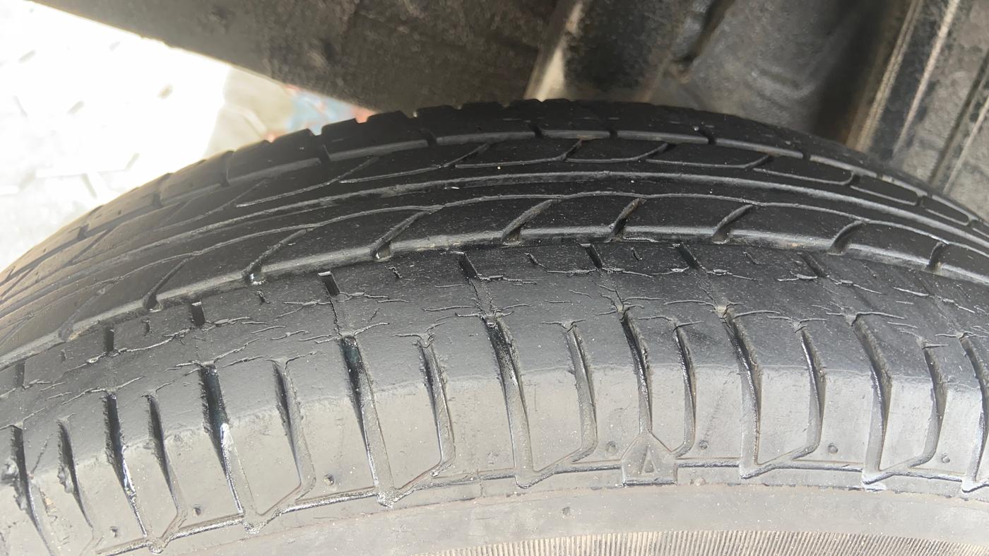 2019 Renault Kwid RXT 1.0 (O), Petrol, Manual, 1,23,933 km, Right Rear Tyre Tread