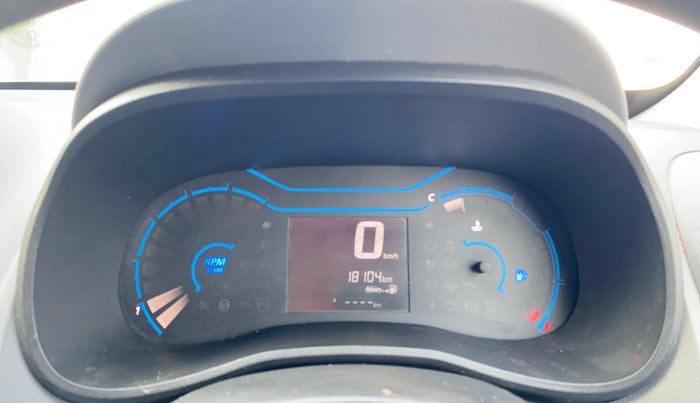 2020 Renault Kwid RXT 1.0 (O), Petrol, Manual, 18,092 km, Odometer Image