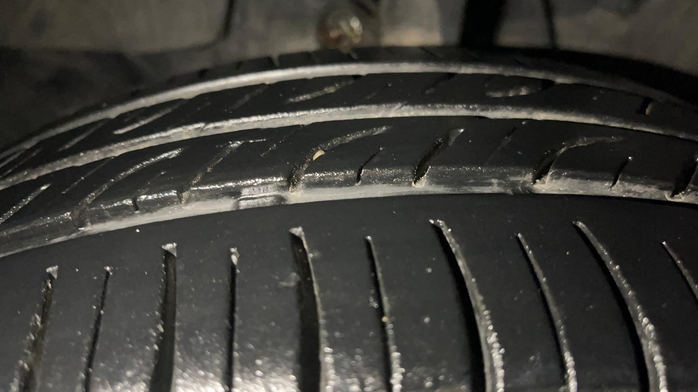2017 Honda Jazz 1.2L I-VTEC V AT, Petrol, Automatic, 30,221 km, Left Front Tyre Tread