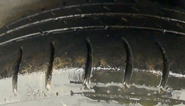 2014 Hyundai Xcent S 1.2, Petrol, Manual, 96,310 km, Left Rear Tyre Tread