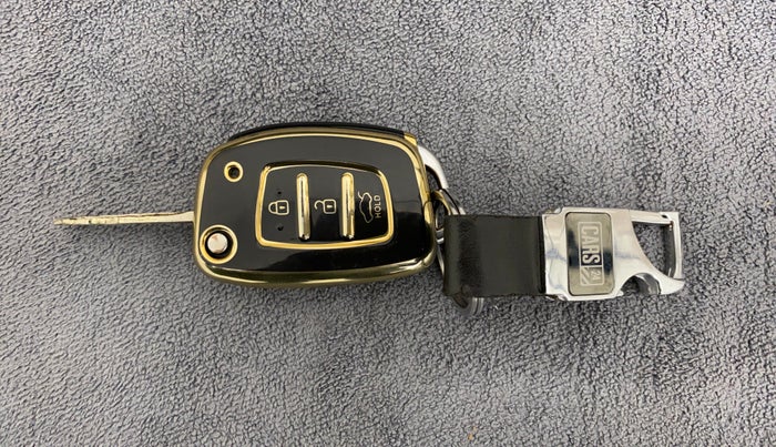 2014 Hyundai Xcent S 1.2, Petrol, Manual, 96,310 km, Key Close Up