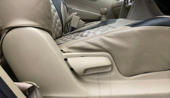 2015 Maruti Swift Dzire VXI, Petrol, Manual, 70,934 km, Driver Side Adjustment Panel