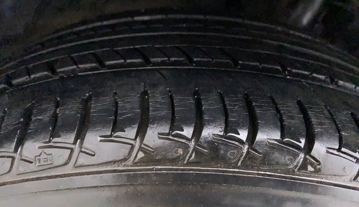 2017 Maruti Baleno ZETA PETROL 1.2, Petrol, Manual, 31,300 km, Left Rear Tyre Tread