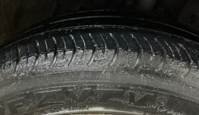 2020 Honda Amaze 1.2L I-VTEC V, Petrol, Manual, 43,425 km, Right Front Tyre Tread