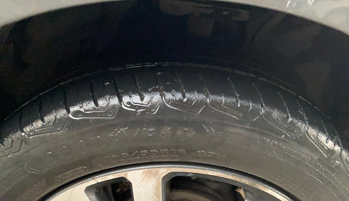 2021 Tata ALTROZ XZ PETROL, Petrol, Manual, 86,060 km, Right Front Tyre Tread