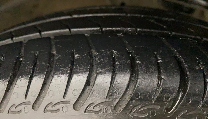 2022 Maruti S PRESSO VXI (O) CNG, CNG, Manual, 22,727 km, Right Front Tyre Tread