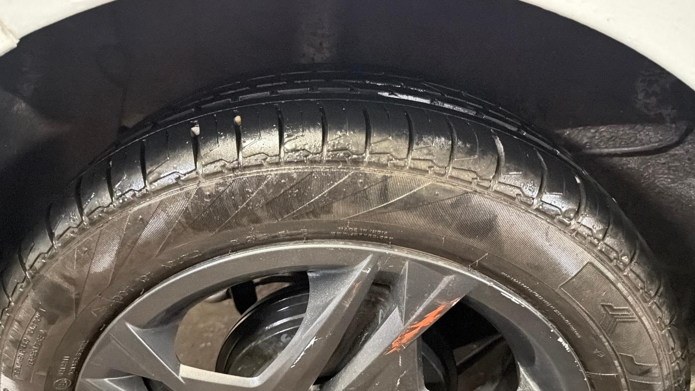 2022 Hyundai NEW I20 Sportz 1.2 IVT, Petrol, Automatic, 1,21,970 km, Right Rear Tyre Tread
