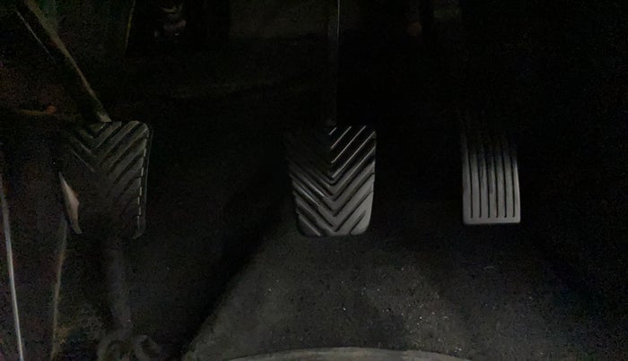 2018 Hyundai Elite i20 ASTA 1.2 DUAL TONE, Petrol, Manual, 76,921 km, Pedals