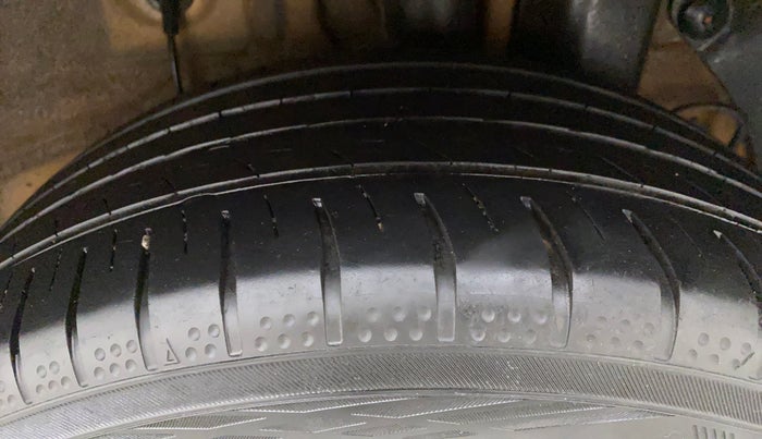 2018 Hyundai Elite i20 ASTA 1.2 DUAL TONE, Petrol, Manual, 76,921 km, Left Rear Tyre Tread