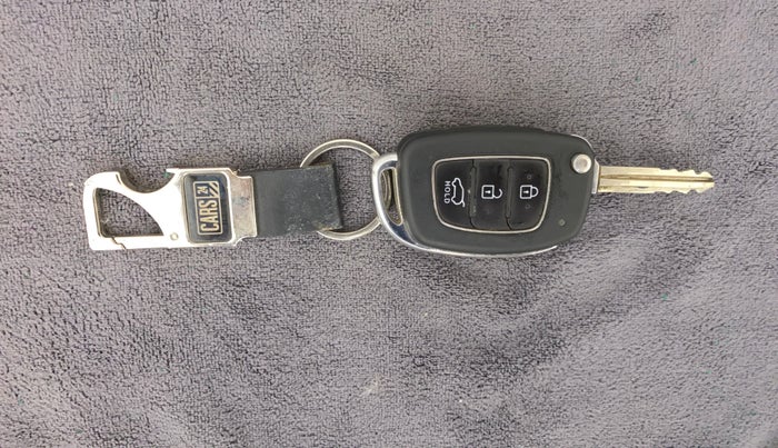 2018 Hyundai Elite i20 ASTA 1.2 DUAL TONE, Petrol, Manual, 76,921 km, Key Close Up