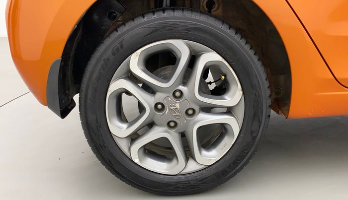 2018 Hyundai Elite i20 ASTA 1.2 DUAL TONE, Petrol, Manual, 76,921 km, Right Rear Wheel