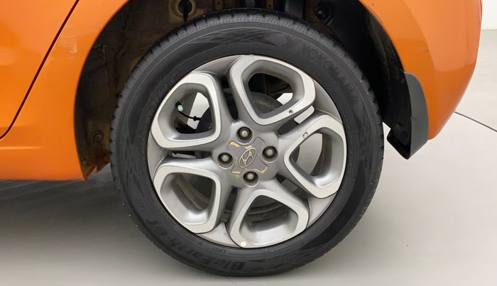 2018 Hyundai Elite i20 ASTA 1.2 DUAL TONE, Petrol, Manual, 76,921 km, Left Rear Wheel