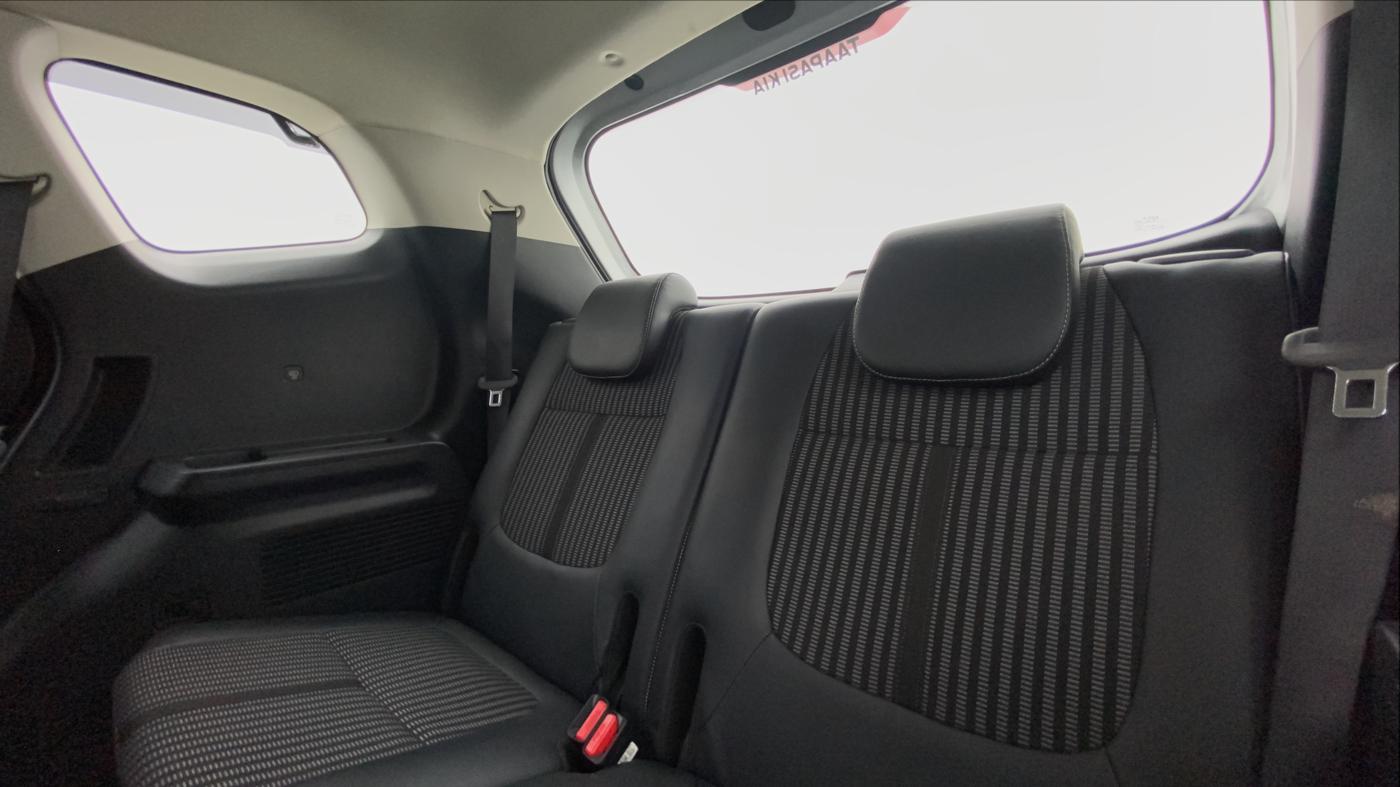 2022 KIA CARENS PRESTIGE 1.4G MT 7STR, Petrol, Manual, 4,728 km, Third Seat Row ( optional )