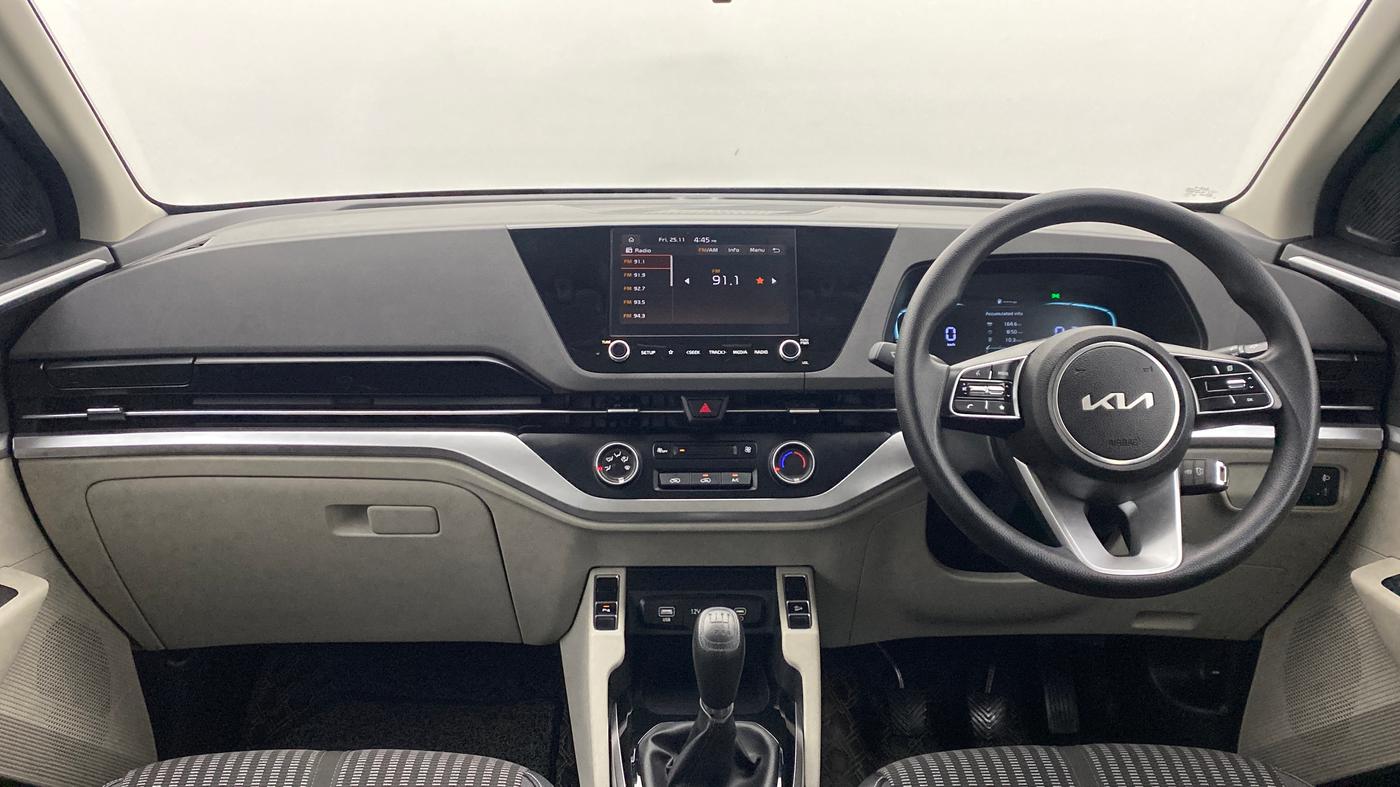 2022 KIA CARENS PRESTIGE 1.4G MT 7STR, Petrol, Manual, 4,728 km, Dashboard