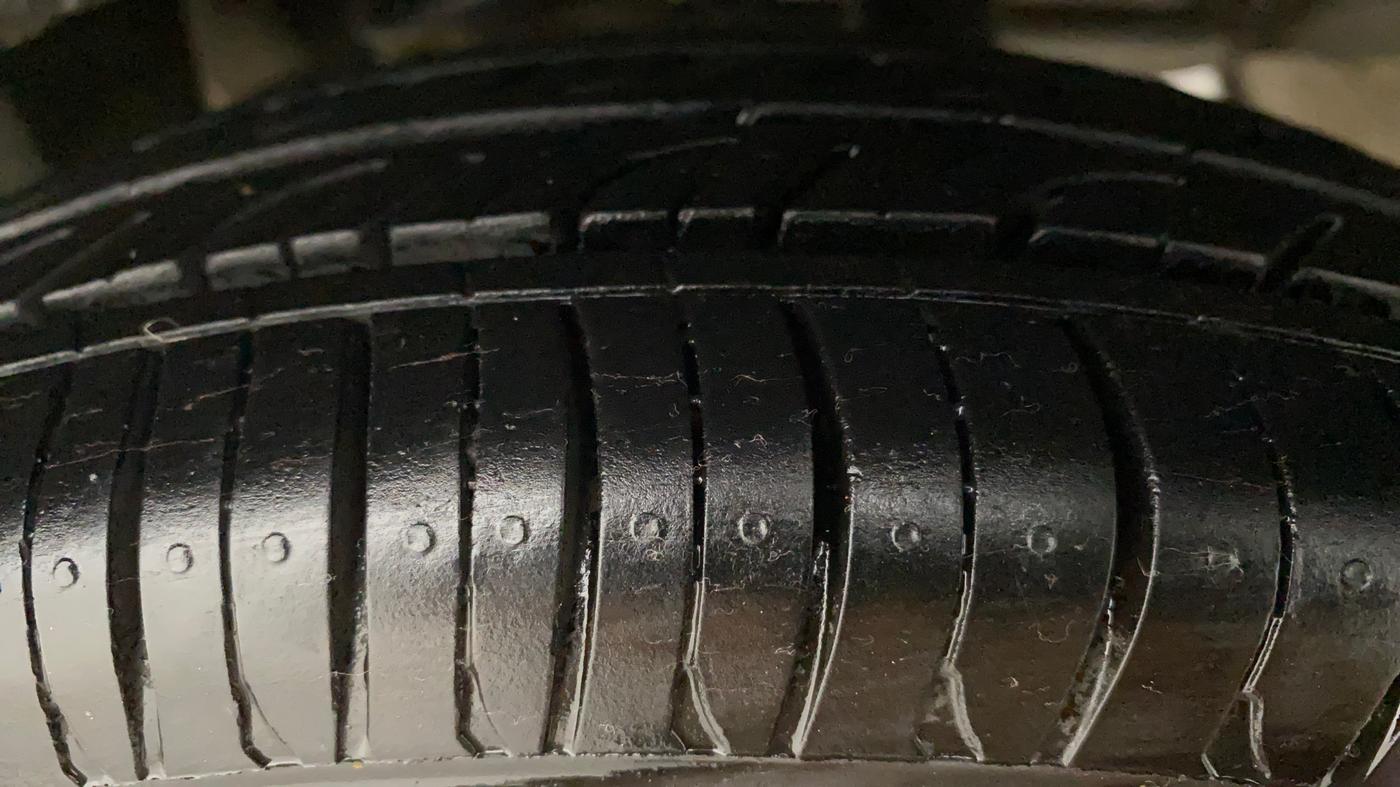2013 Maruti Alto 800 LXI, Petrol, Manual, 33,923 km, Right Rear Tyre Tread