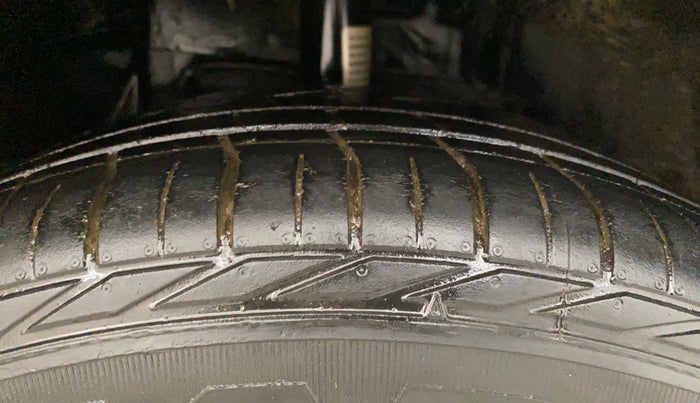 2022 Tata NEXON XZA PLUS KAZIRANGA PETROL, Petrol, Automatic, 68,772 km, Right Front Tyre Tread