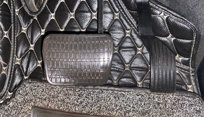 2022 Tata NEXON XZA PLUS KAZIRANGA PETROL, Petrol, Automatic, 68,772 km, Pedals