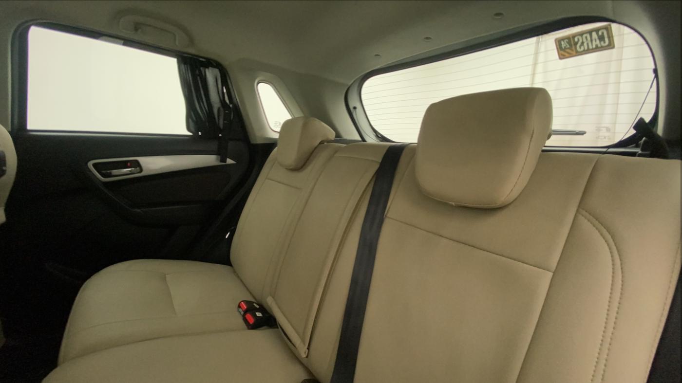 2022 Toyota URBAN CRUISER PREMIUM GRADE AT, Petrol, Automatic, 35,096 km, Right Side Rear Door Cabin