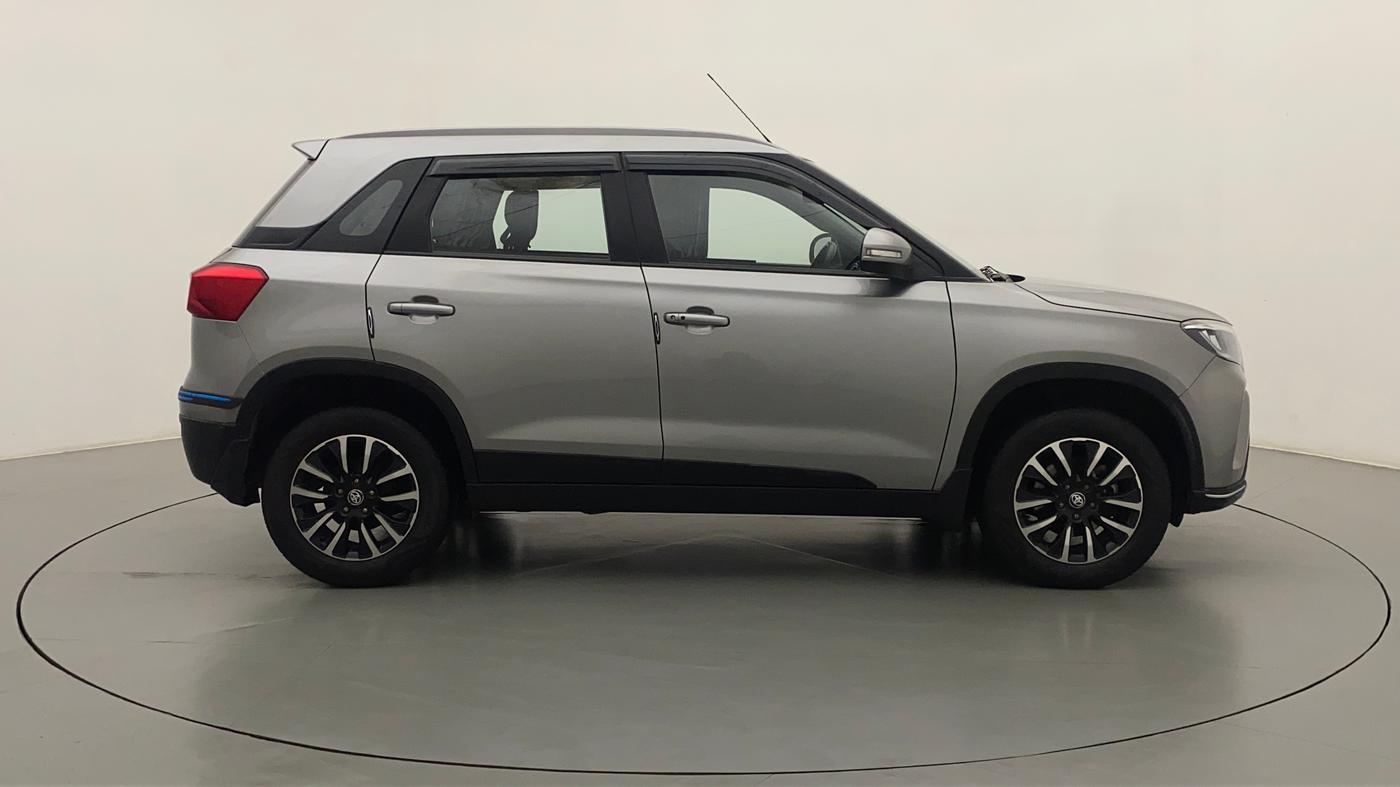 2022 Toyota URBAN CRUISER PREMIUM GRADE AT, Petrol, Automatic, 35,096 km, Right Side