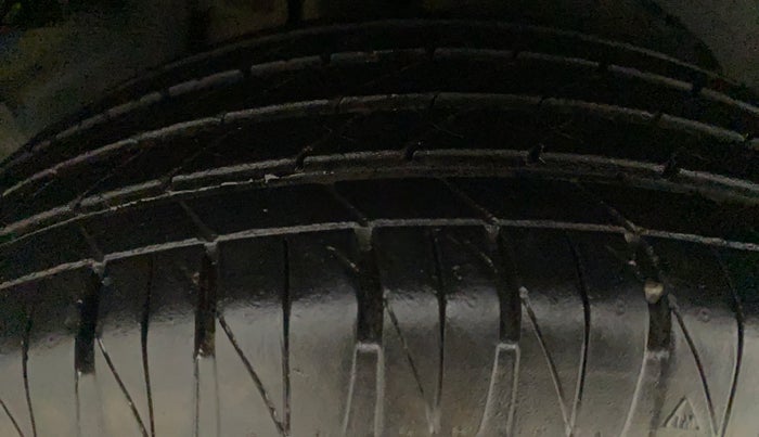 2022 Toyota URBAN CRUISER PREMIUM GRADE AT, Petrol, Automatic, 35,096 km, Left Front Tyre Tread