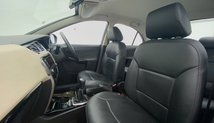 2016 Tata Zest XM RT 90 PS ABS, Petrol, Manual, 11,296 km, Right Side Front Door Cabin