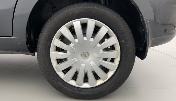 2016 Tata Zest XM RT 90 PS ABS, Petrol, Manual, 11,296 km, Left Rear Wheel