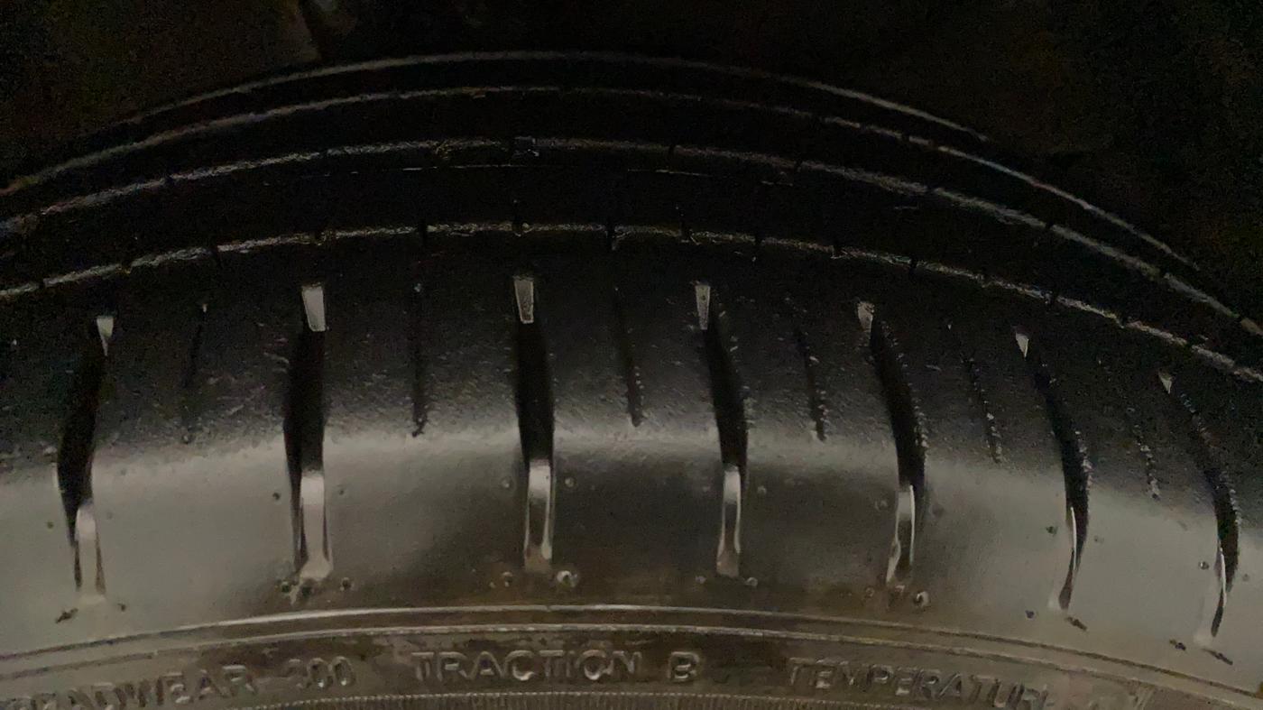 2022 Maruti Baleno ALPHA PETROL 1.2, Petrol, Manual, 15,771 km, Left Front Tyre Tread