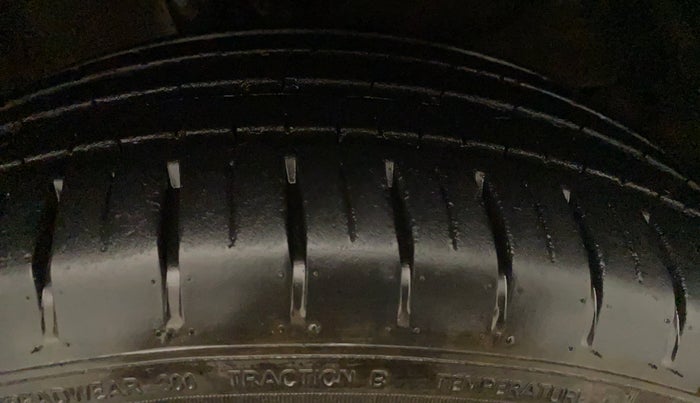 2022 Maruti Baleno ALPHA PETROL 1.2, Petrol, Manual, 15,771 km, Left Front Tyre Tread