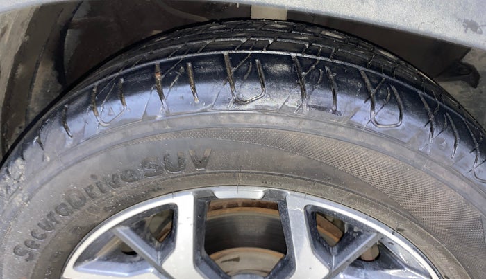 2020 KIA SELTOS GTX PLUS AT 1.5 DIESEL, Diesel, Automatic, 31,482 km, Right Front Tyre Tread