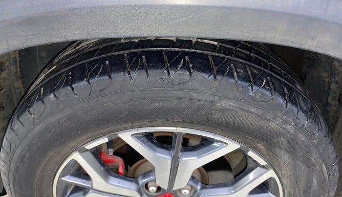 2020 KIA SELTOS GTX PLUS AT 1.5 DIESEL, Diesel, Automatic, 31,482 km, Left Front Tyre Tread