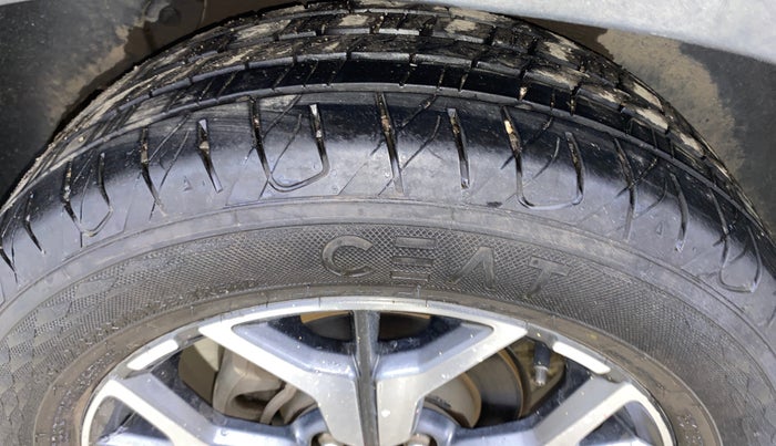 2020 KIA SELTOS GTX PLUS AT 1.5 DIESEL, Diesel, Automatic, 31,482 km, Right Rear Tyre Tread