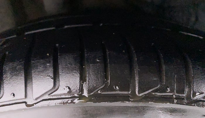 2012 Honda Civic 1.8V AT SUN ROOF, Petrol, Automatic, 93,162 km, Right Rear Tyre Tread