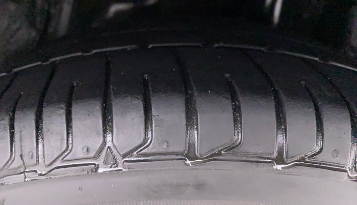2012 Honda Civic 1.8V AT SUN ROOF, Petrol, Automatic, 93,162 km, Left Rear Tyre Tread