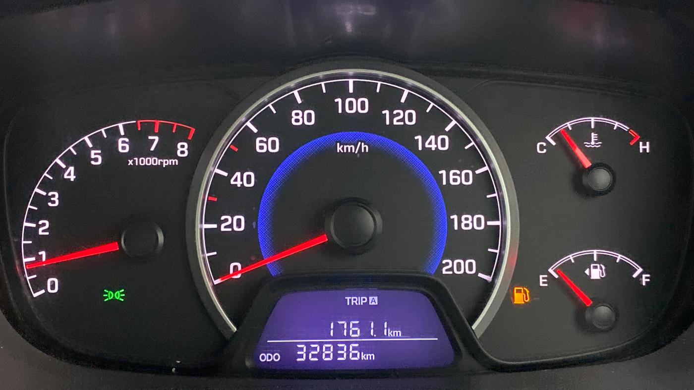 2016 Hyundai Grand i10 ASTA 1.2 (O) VTVT, Petrol, Manual, 32,892 km, Odometer Image