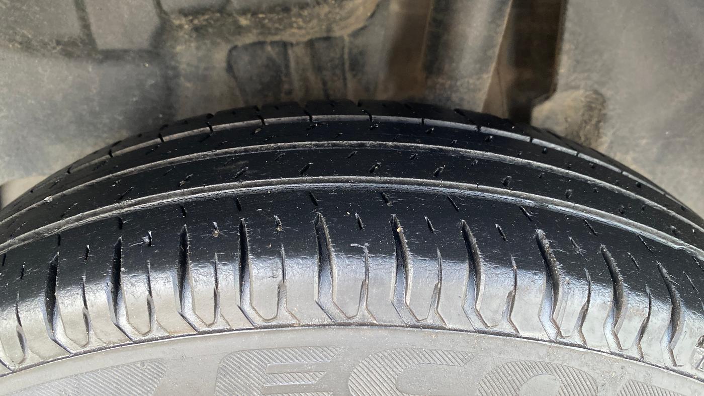 2020 Maruti Swift VXI, Petrol, Manual, 67,473 km, Left Rear Tyre Tread