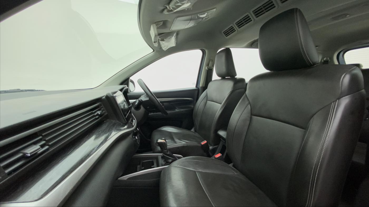 2019 Maruti XL6 ALPHA AT, CNG, Automatic, 96,827 km, Right Side Front Door Cabin
