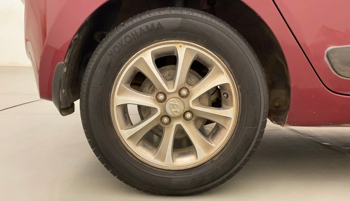 2016 Hyundai Grand i10 ASTA (O) AT 1.2 KAPPA VTVT, Petrol, Automatic, 97,207 km, Right Rear Wheel