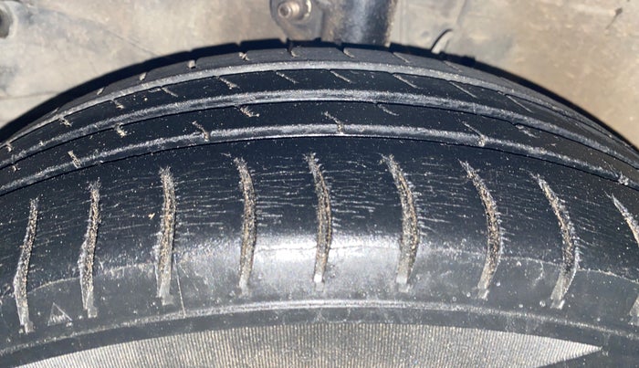 2013 Honda Amaze 1.2L I-VTEC VX, Petrol, Manual, 58,976 km, Left Front Tyre Tread