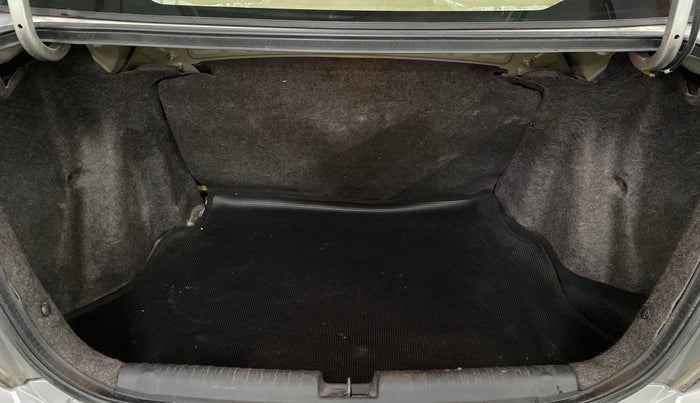 2013 Honda Amaze 1.2L I-VTEC VX, Petrol, Manual, 58,976 km, Boot Inside