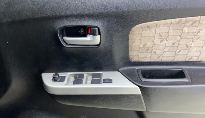 2013 Maruti Wagon R 1.0 VXI, Petrol, Manual, 51,752 km, Driver Side Door Panels Control