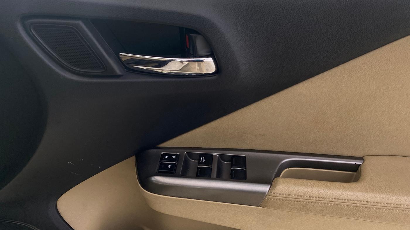2016 Honda City 1.5L I-VTEC VX, Petrol, Manual, 63,552 km, Driver Side Door Panels Control