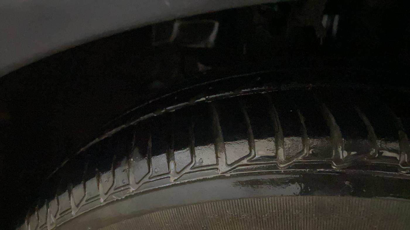 2022 Tata TIGOR XZA PLUS PETROL, Petrol, Automatic, 28,955 km, Left Front Tyre Tread