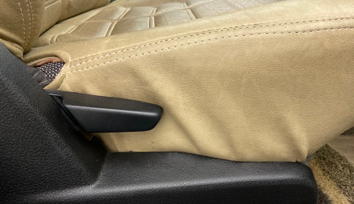 2019 Renault Duster RXS CVT, Petrol, Automatic, 7,255 km, Driver Side Adjustment Panel