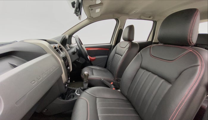 2016 Renault Duster RXS 85 PS, Diesel, Manual, 64,852 km, Right Side Front Door Cabin