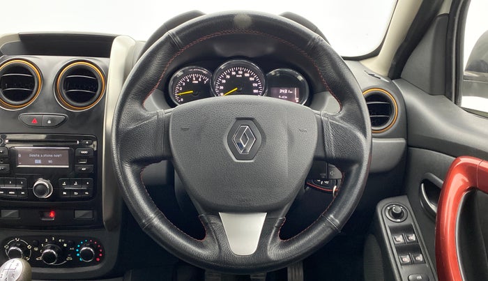 2016 Renault Duster RXS 85 PS, Diesel, Manual, 64,852 km, Steering Wheel Close Up