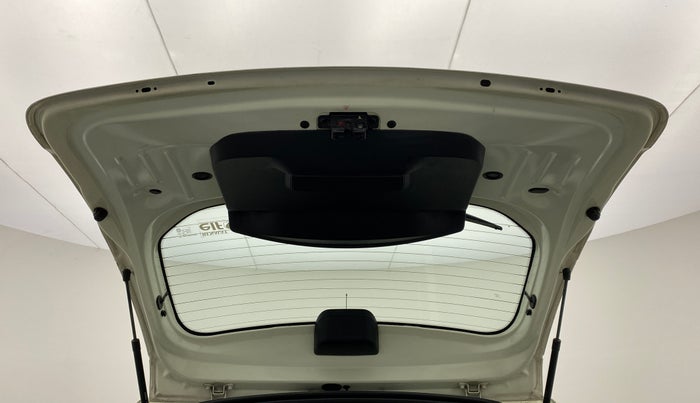 2016 Renault Duster RXS 85 PS, Diesel, Manual, 64,852 km, Boot Door Open