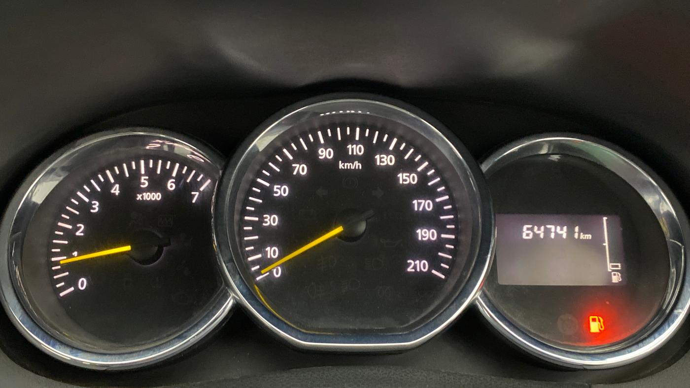 2016 Renault Duster RXS 85 PS, Diesel, Manual, 64,852 km, Odometer Image