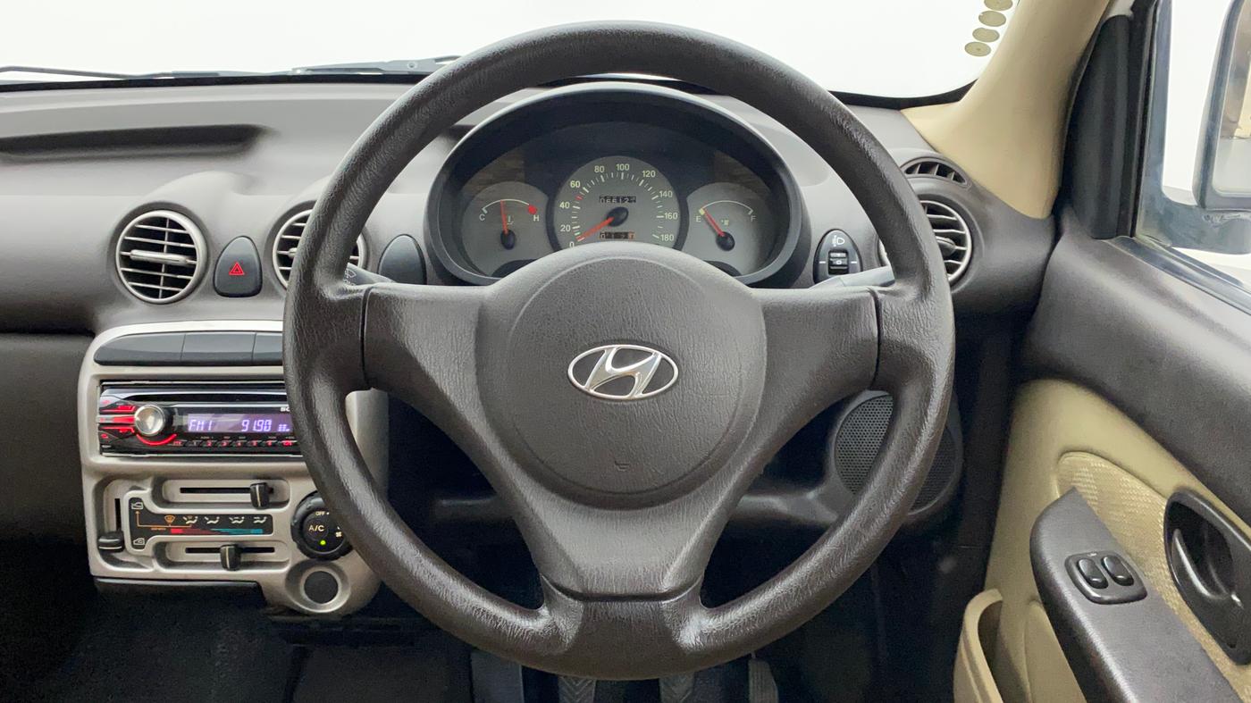 2011 Hyundai Santro Xing GL PLUS, Petrol, Manual, 66,209 km, Steering Wheel Close Up